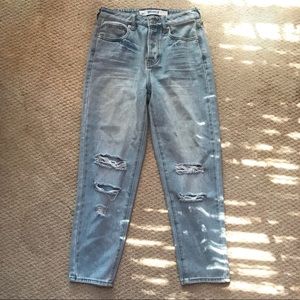 Brandy Melville High rise/Waist boyfriend jeans